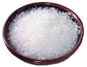 Sal grosso usado em banho de descarrego